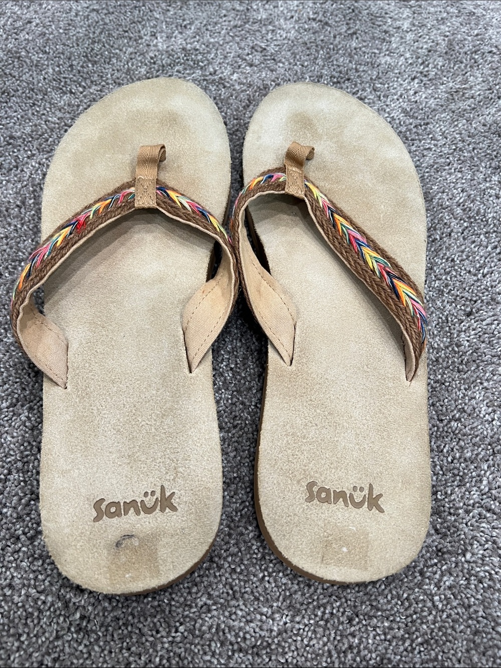 Sanuk Tan Suede Flip Flops with Multicolor Woven Straps sz 11